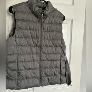 Uniqlo vest